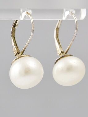 Vintage Genuine Pearl Sterling Silver Leverback Earrings